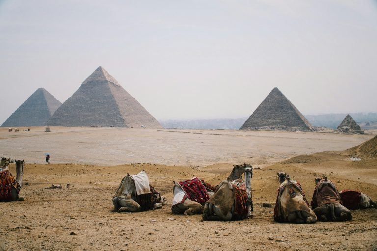 Explore Giza’s Pyramids: Cairo’s Ancient Wonders